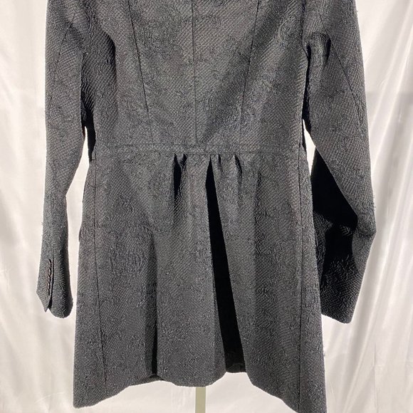 Identify - Jacket - Picture 4 of 6